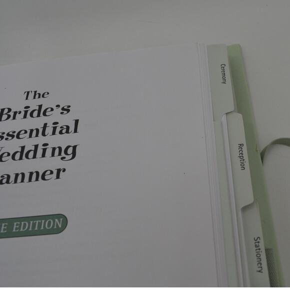 Bride's Essential Wedding Planner Deluxe Edition Amy Nebens - Picture 8 of 16